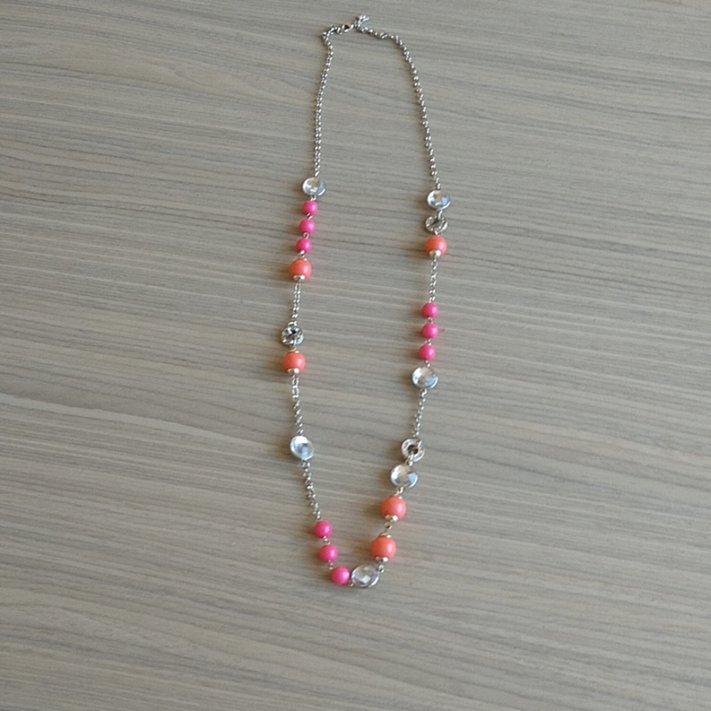 Banana Republic long necklace